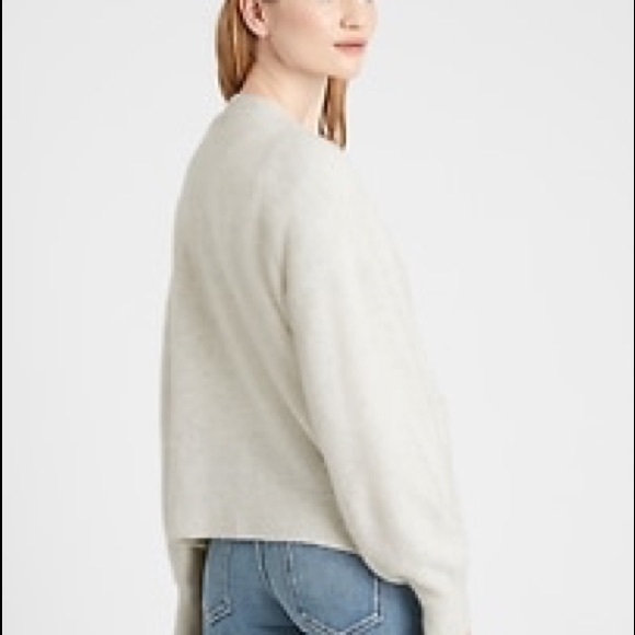 Banana Republic Heather Gray B/F Cardigan. Small. - Picture 5 of 10